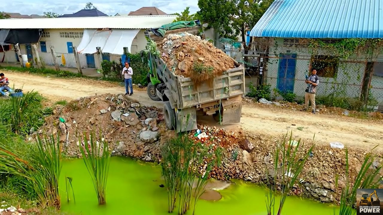 bulldozer start PRoject Land
