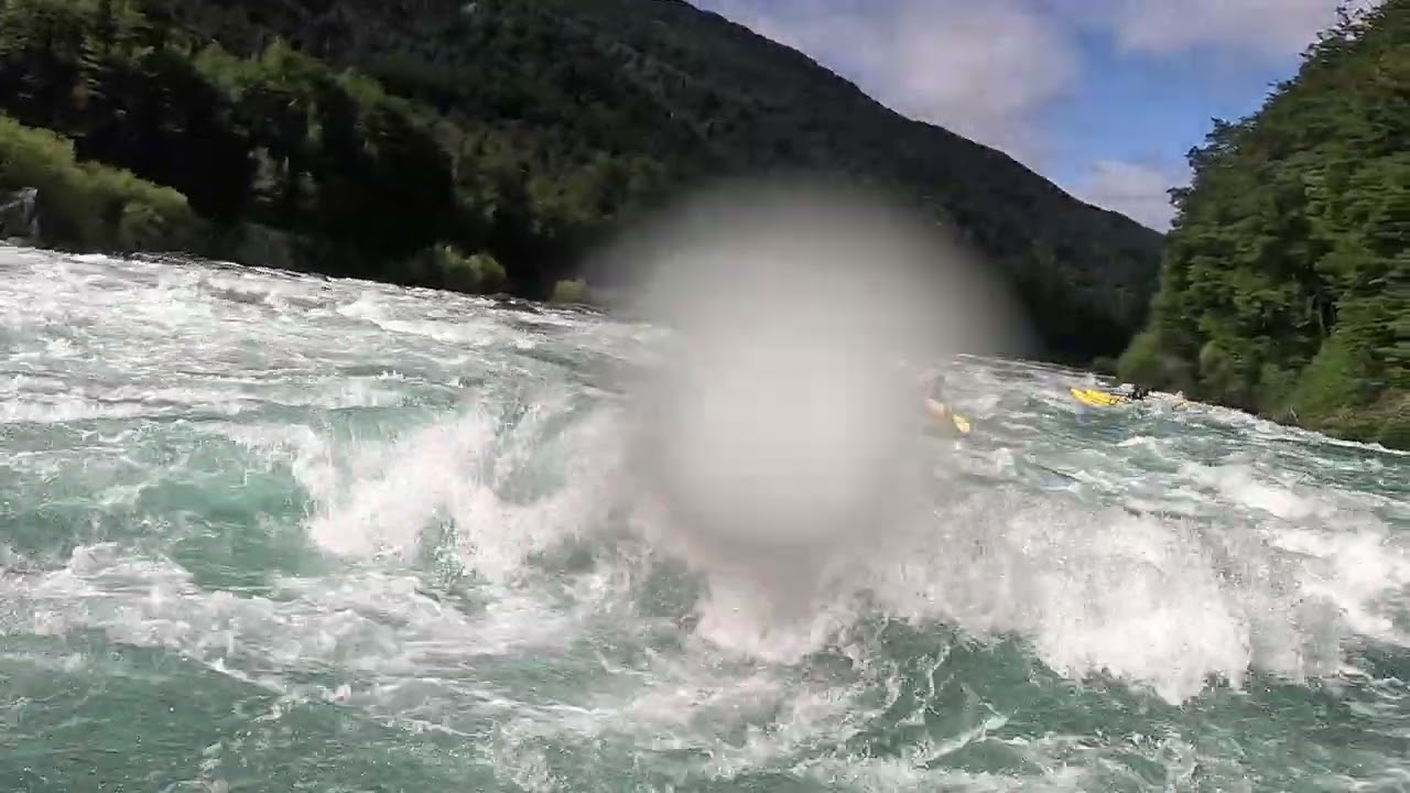 ¡ASÍ SE SIENTE EL FUTALEUFÚ! 🏞️🚣‍♀️ (GoPro POV)