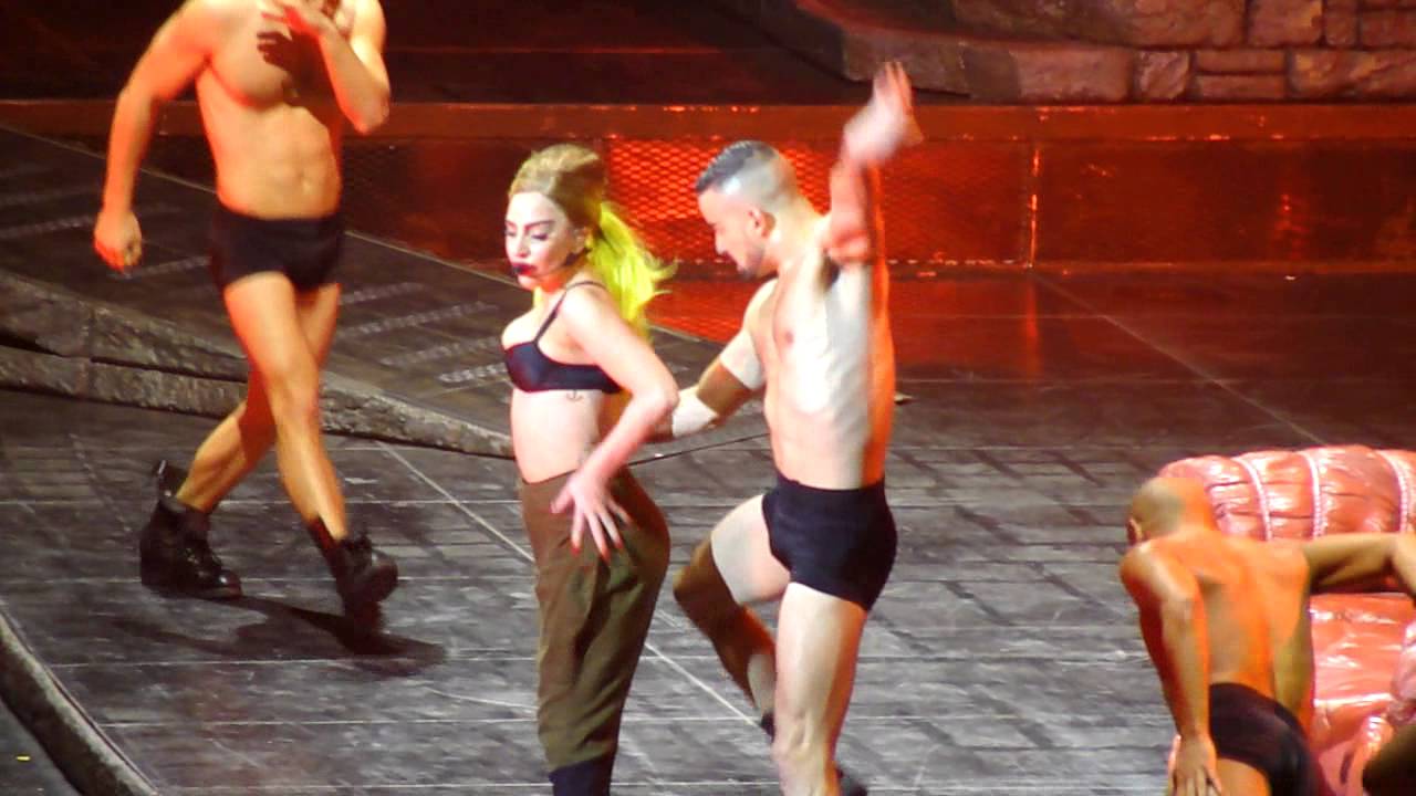 Lady Gaga live in Toronto 2013 - Alejandro, Born This Way Ball