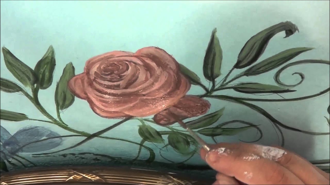 Faux ciel - trompe l'oeil. Décors au plafond.