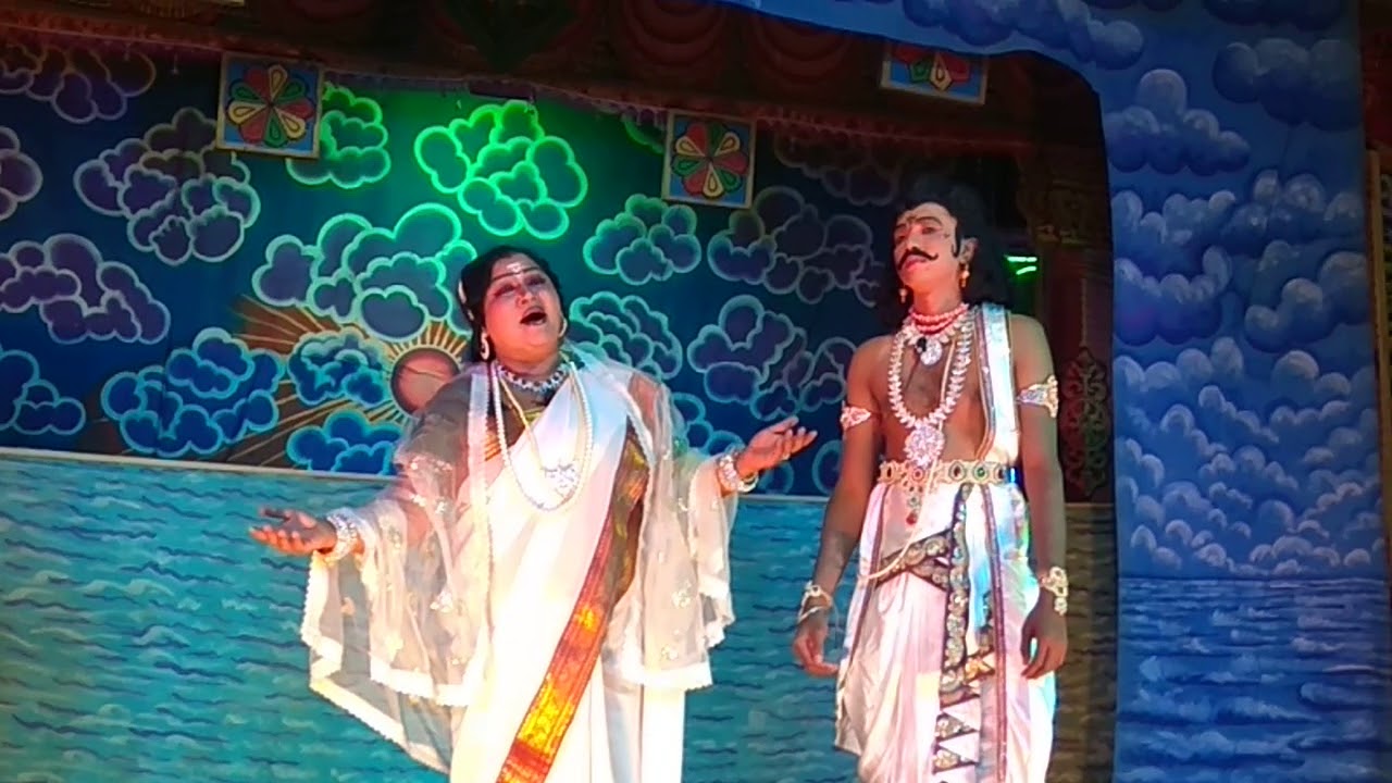 Kannada Kurukshetra drama kunthi and karna 