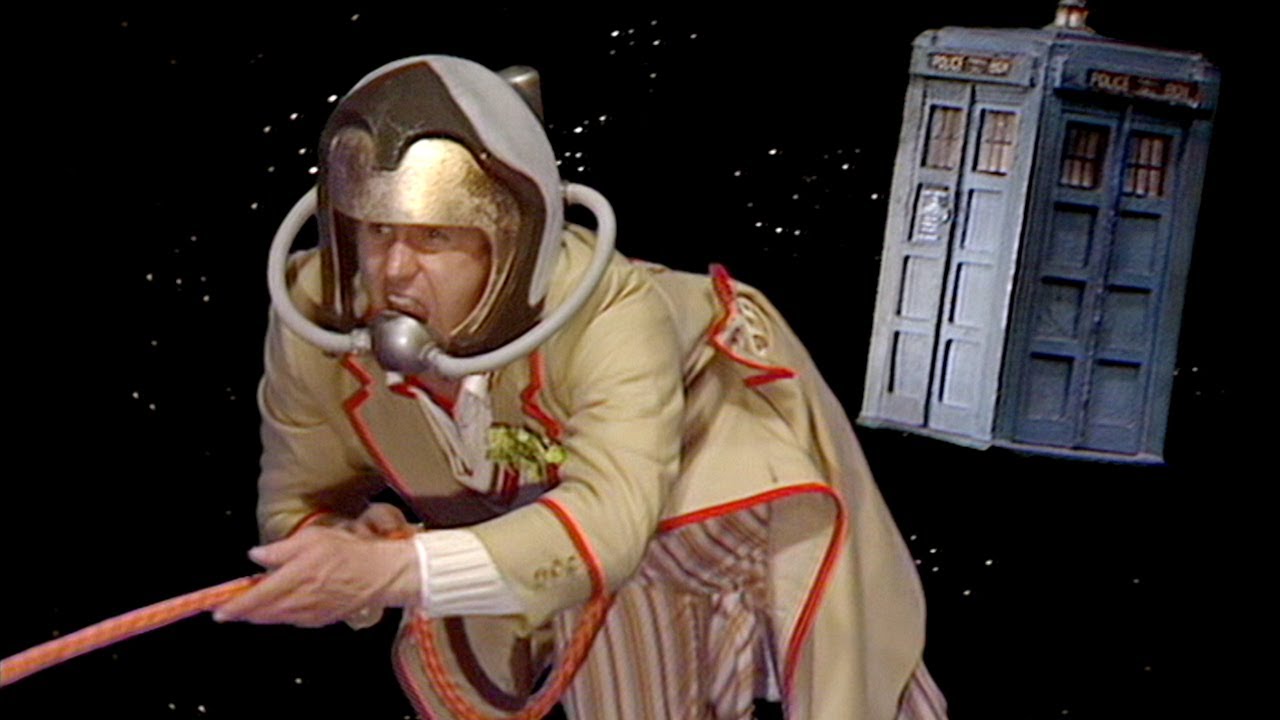TARDIS Space Chase! | Four to Doomsday | Doctor Who