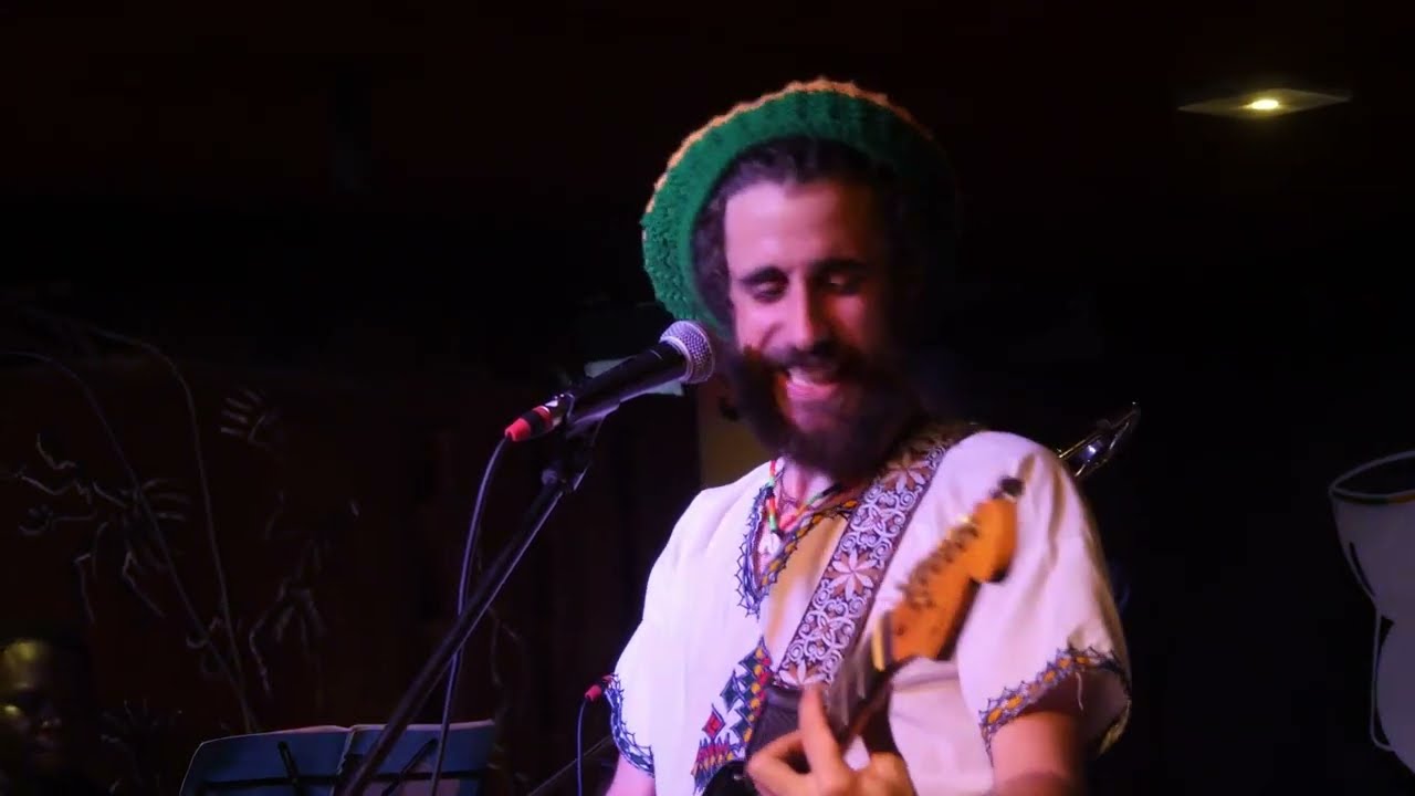 Alpha D & The Fiya Bro's au Yes Papa de Cotonou ( 12/24) - FULL CONCERT