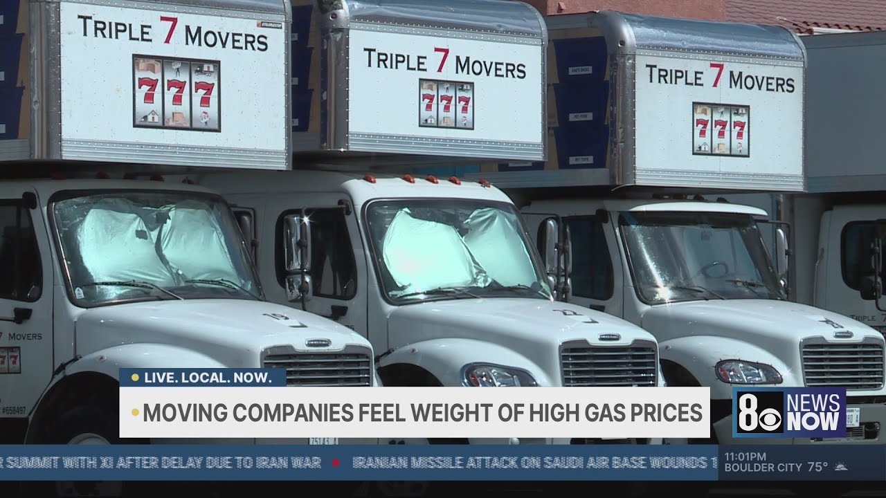 Жителям Лас-Вегаса, планирующим переезд, приходится делать непростой выбор из-за цен на бензин.