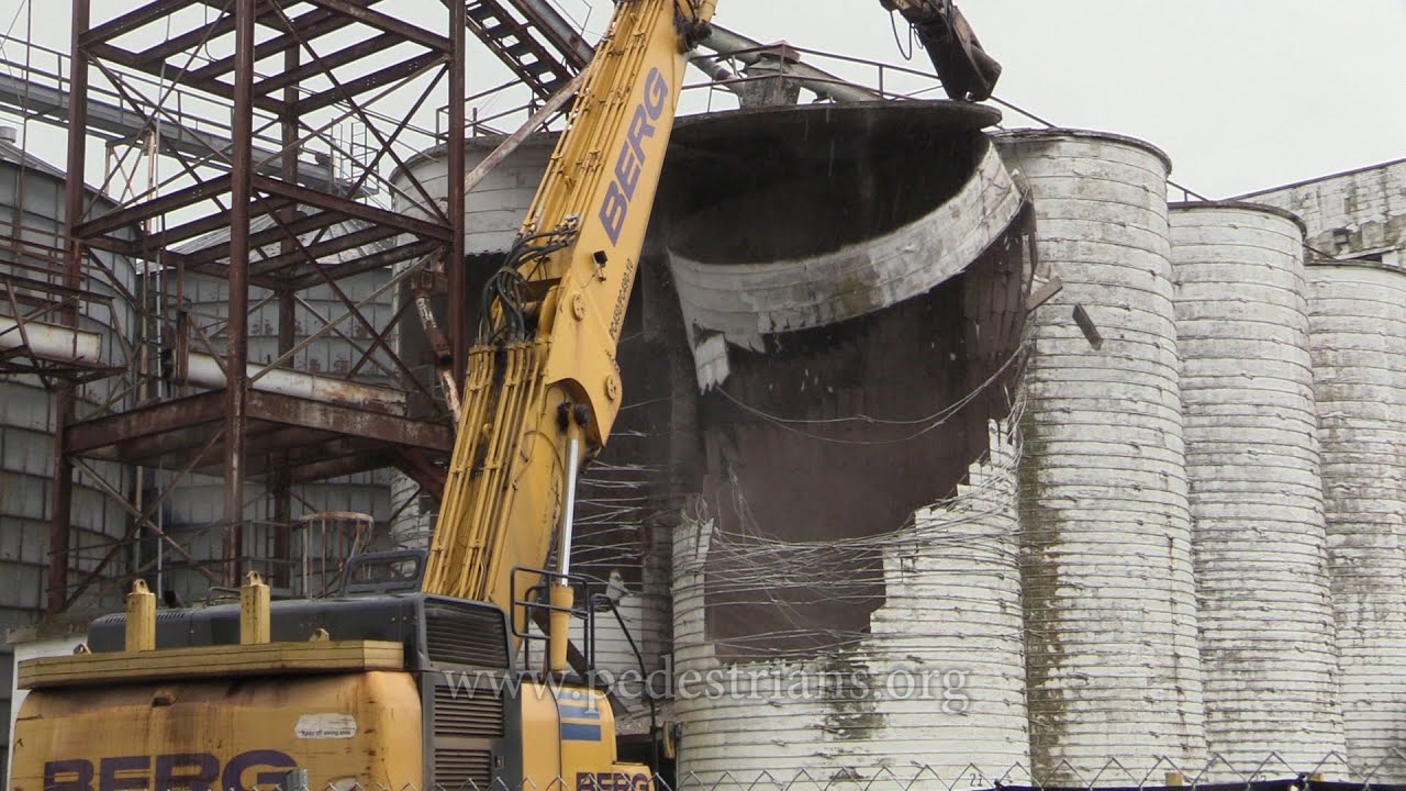 Perdue Demolition (Part 7 - Concrete Stave Silos)