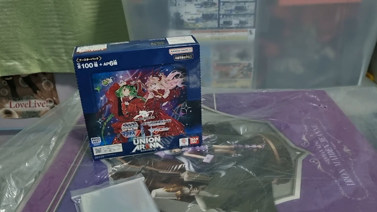 Opening Packs of Union Arena TCG Macross Series Booster Box