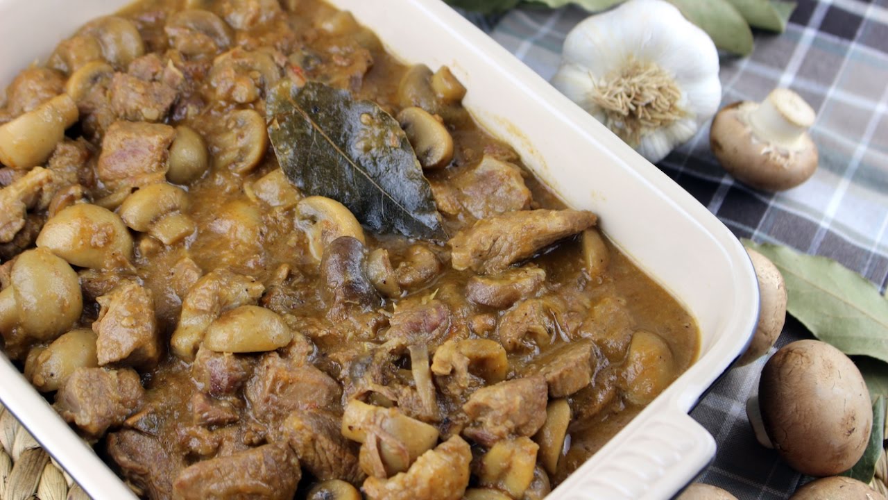 Carne guisada con champiñones | receta de mi abuela