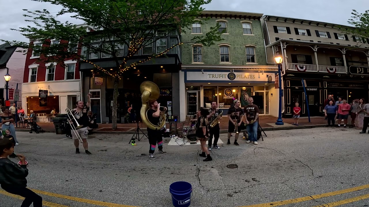 Street Beans - Live From The Street - Special Guest Matt Doe of Too Many Zooz (Part 1)