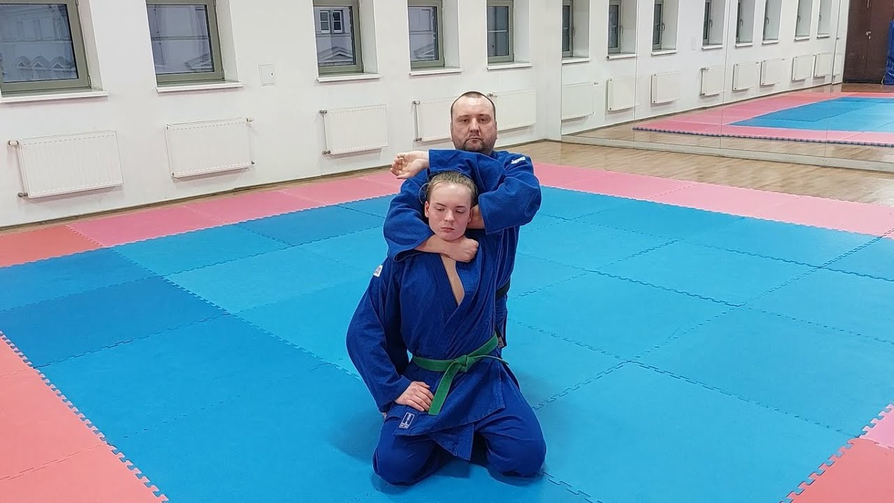 Judo - kata-ha-jime - półskrzydlate duszenie (Judopedia)