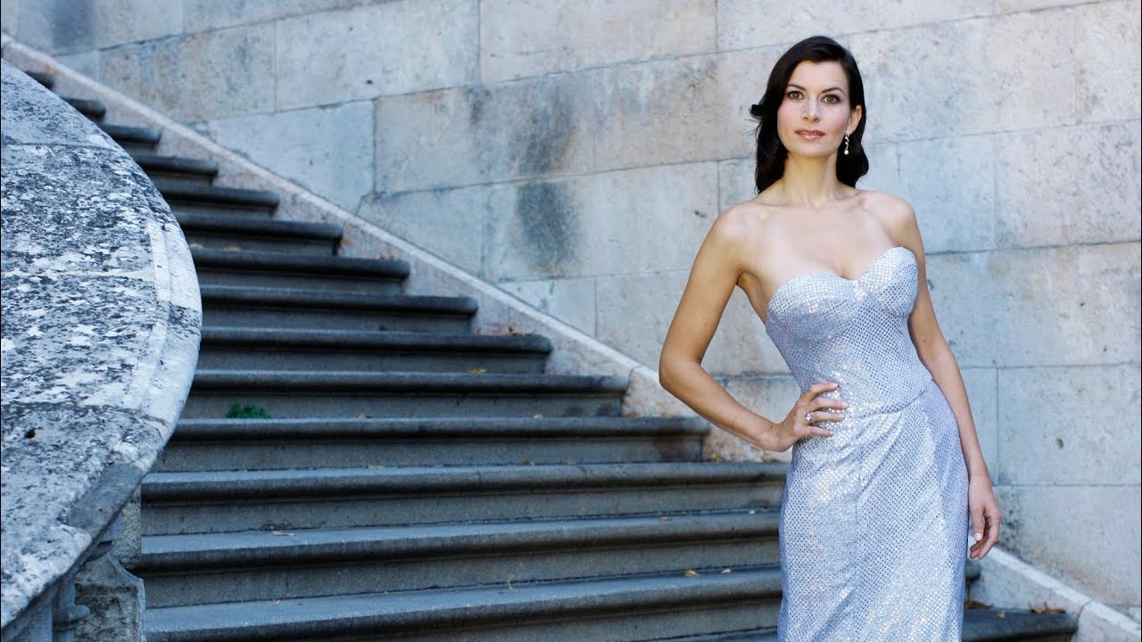 Air of La F&eacute;e &bdquo;Ah! Fugitives chim&egrave;res&ldquo; (Massenet- Cendrillon) - Judith Spie&szlig;er