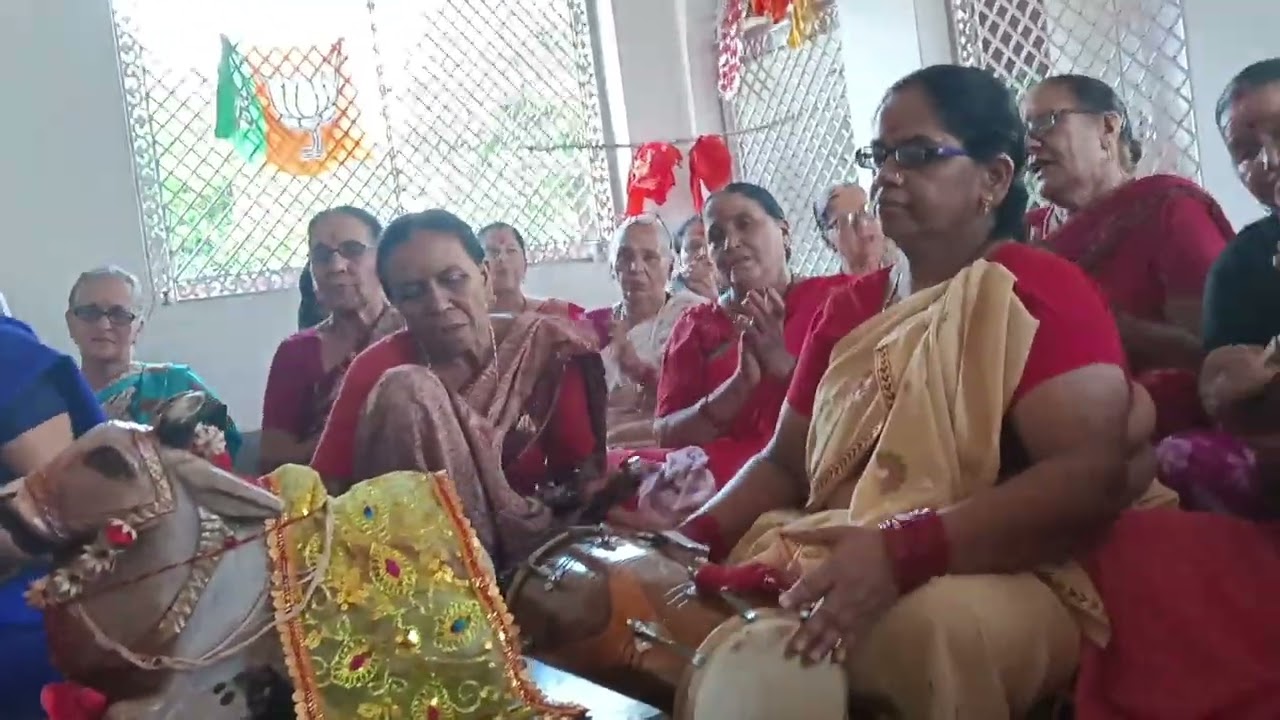  शिव मँन्दिर मेँ किर्तन बहुत सुन्दर