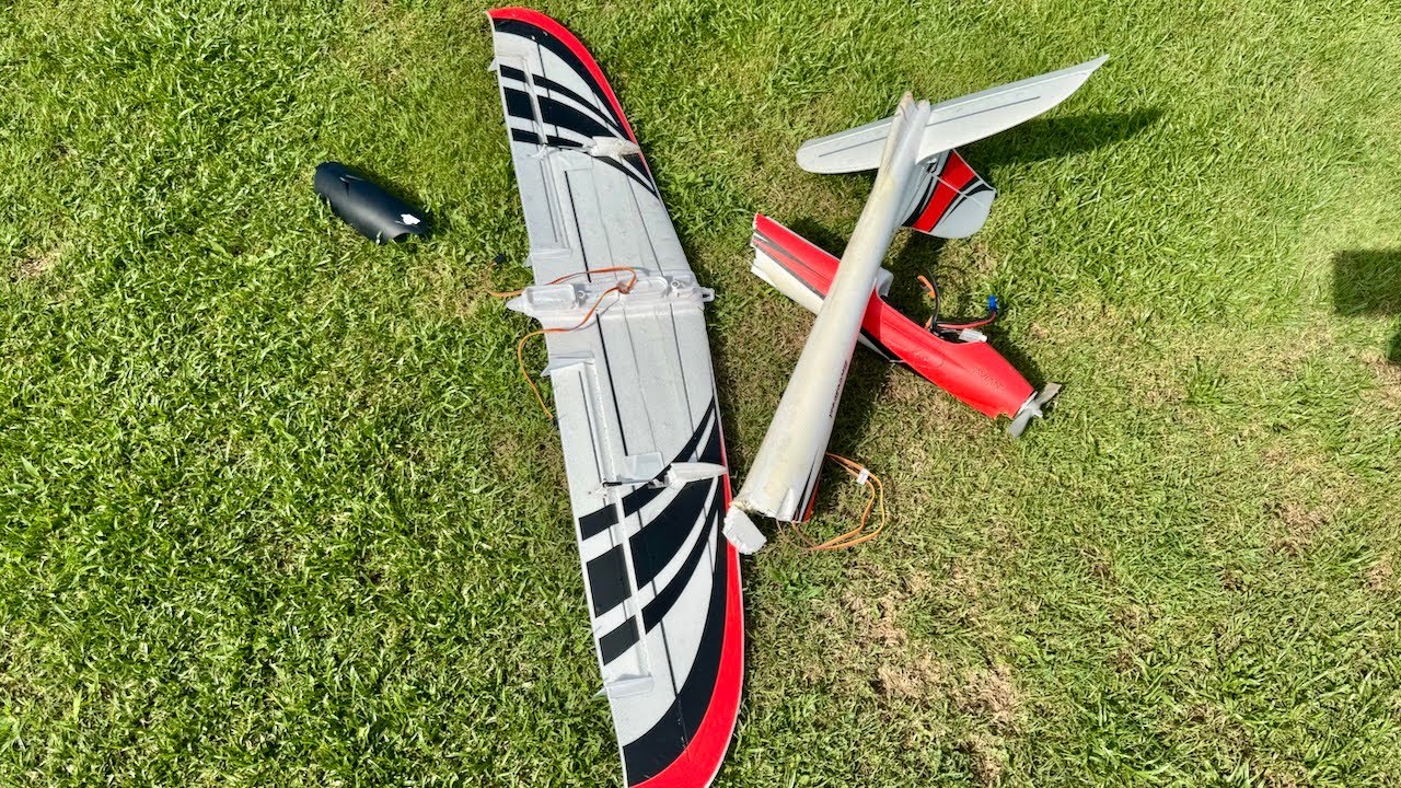 130 MPH+ EPIC RC Plane Crash - E-flite ElectroStreak 1.1m