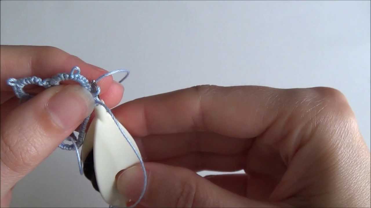 Tatting a Folded Join or Twisted Picot Join