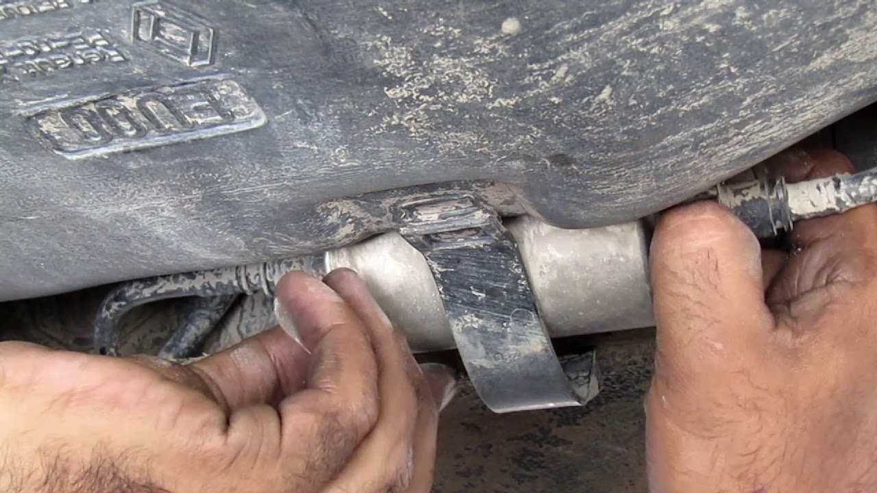 MANTENIMIENTO BÁSICO A RENAULT TWINGO CÓMO CAMBIAR FILTRO DE GASOLINA+ DIY