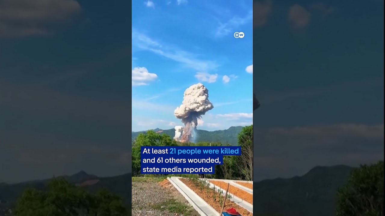 Deadly explosion at Chinese fireworks factory | DW News