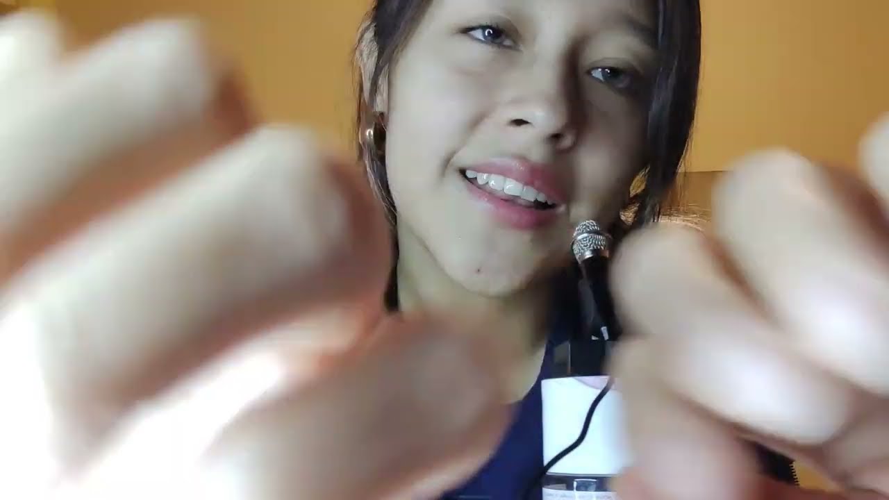 ASMR ¿Me dejas comerte? (comiéndote vivo) | Te como la carita | Spit painting, eating & mouth sounds