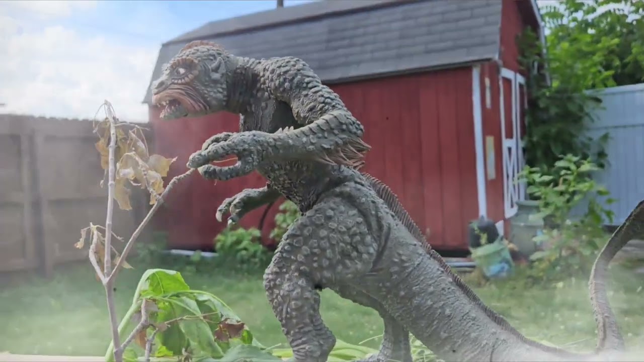 xplus model kit Ymir  20 million miles to Earth!! painted to original colors of the puppet prop