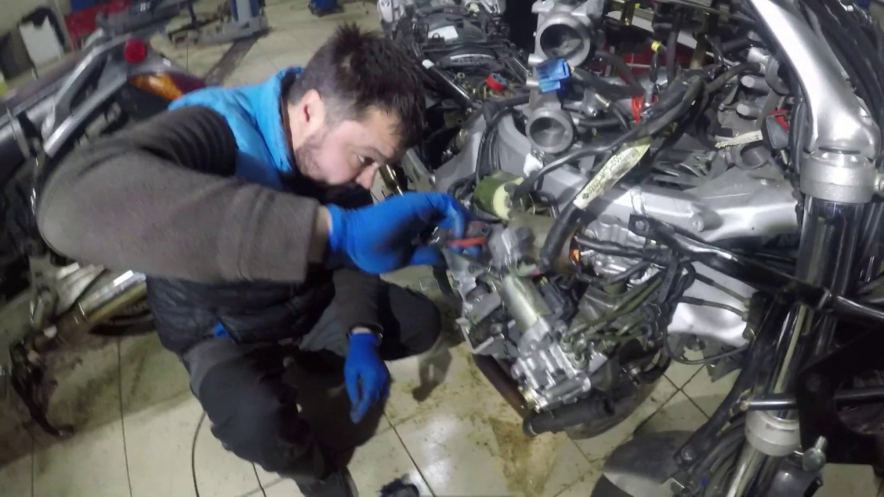 Ремонт Хонда ST1300 Pan European. Цепь ГРМ, топливные трубки. Repair Honda ST1300 Pan European