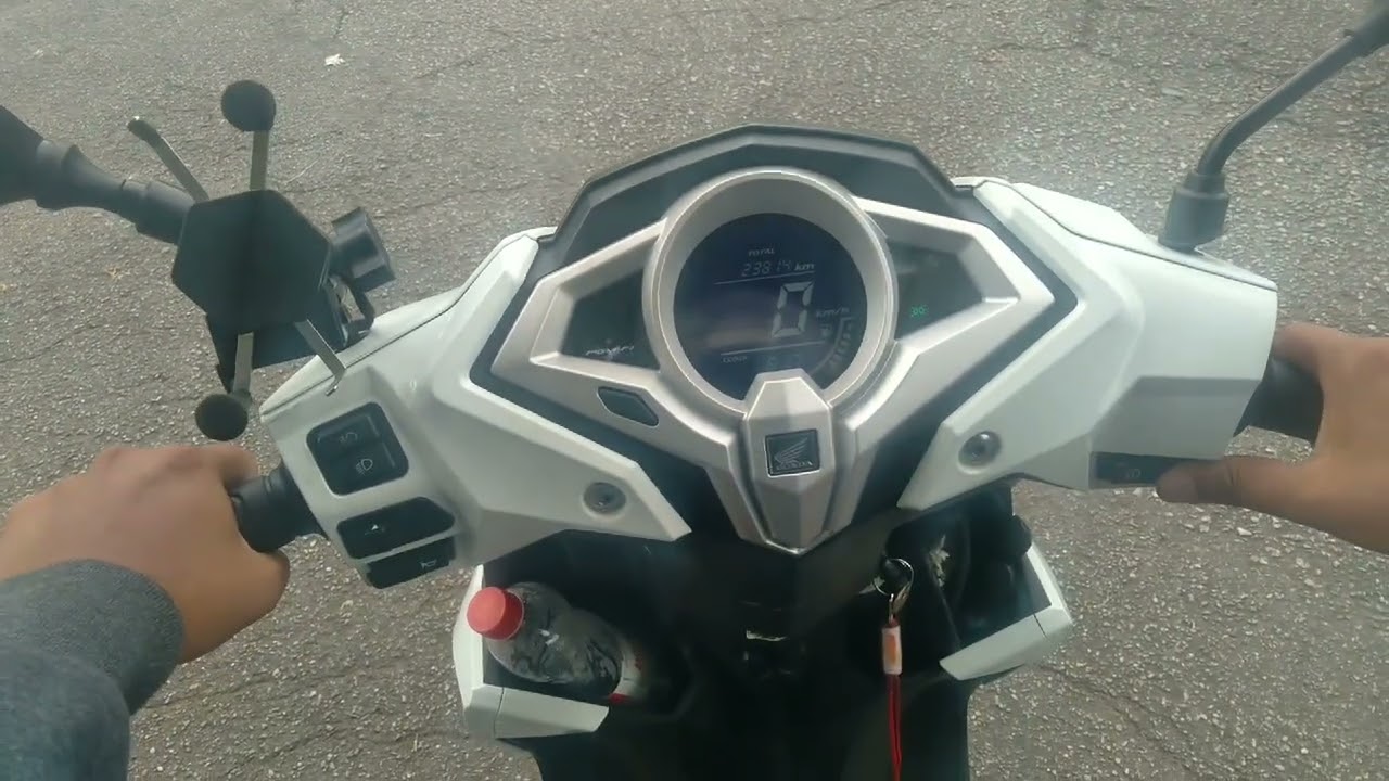 Como andar de Scooter Honda Elite 125
