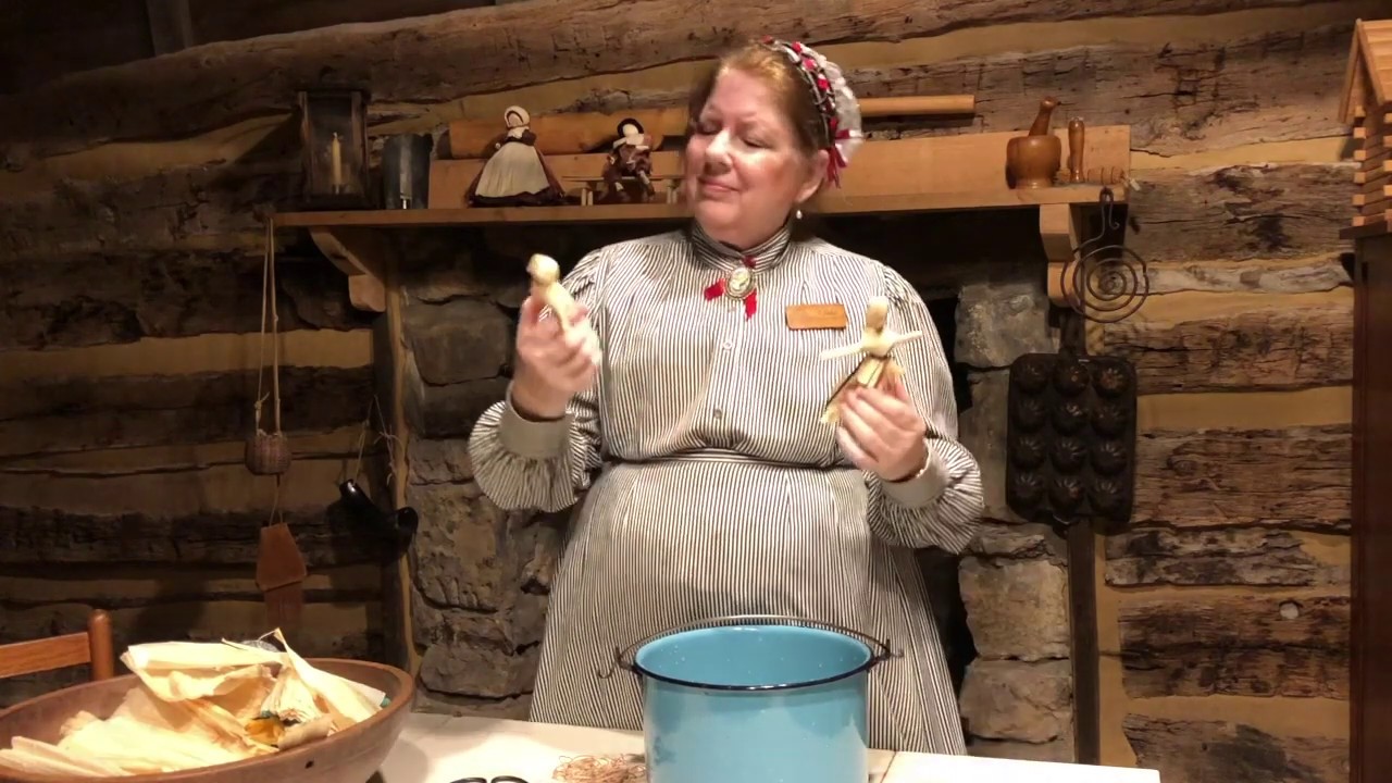 Frontier 101: Crafting with Corn Husks
