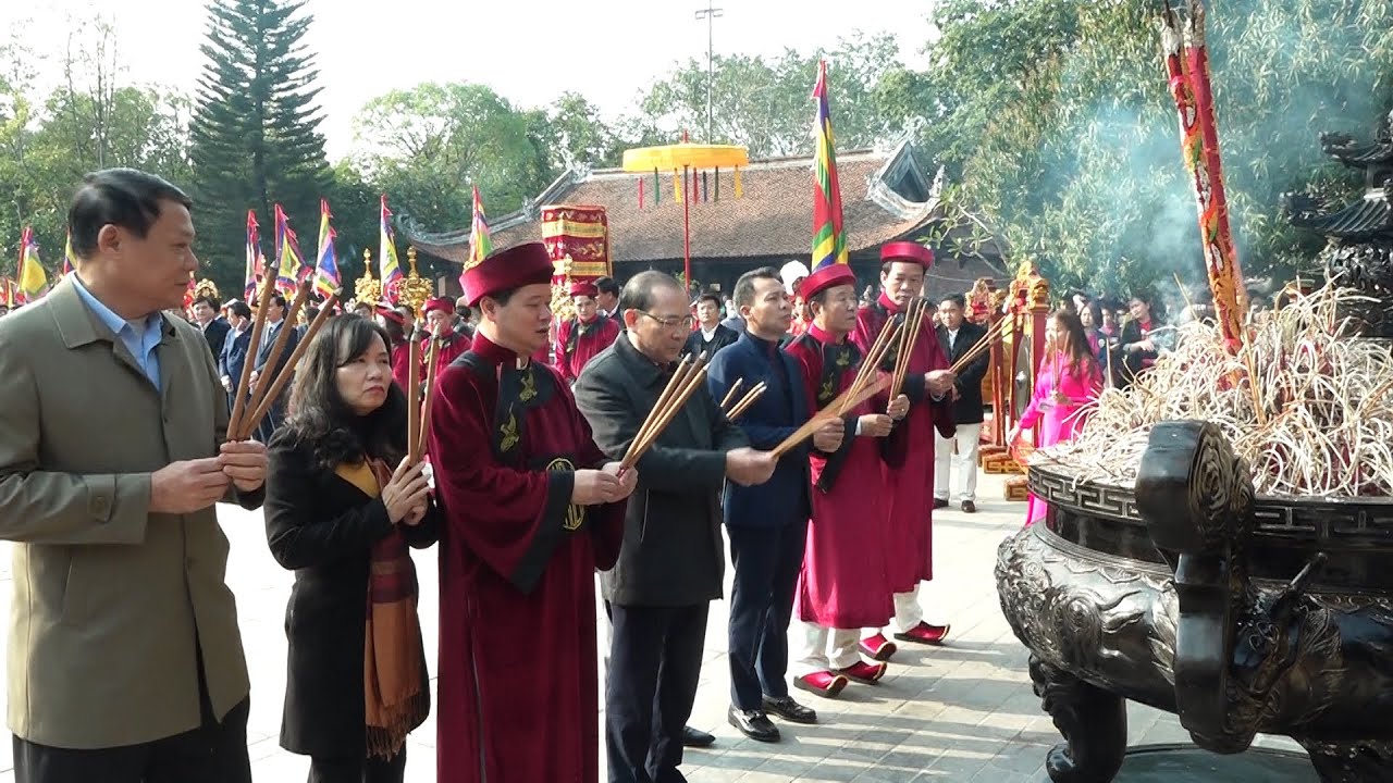 Lễ dâng hương Tổ Mẫu Âu Cơ ngày Tiên Giáng năm Quý Mão 2023