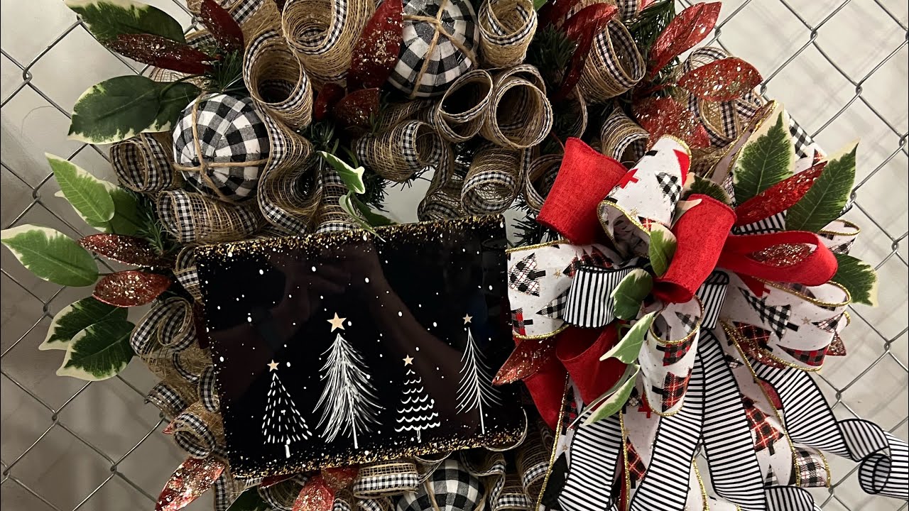 How to make a Winter Wreath with One Mesh| Hard Working Mom |How to
