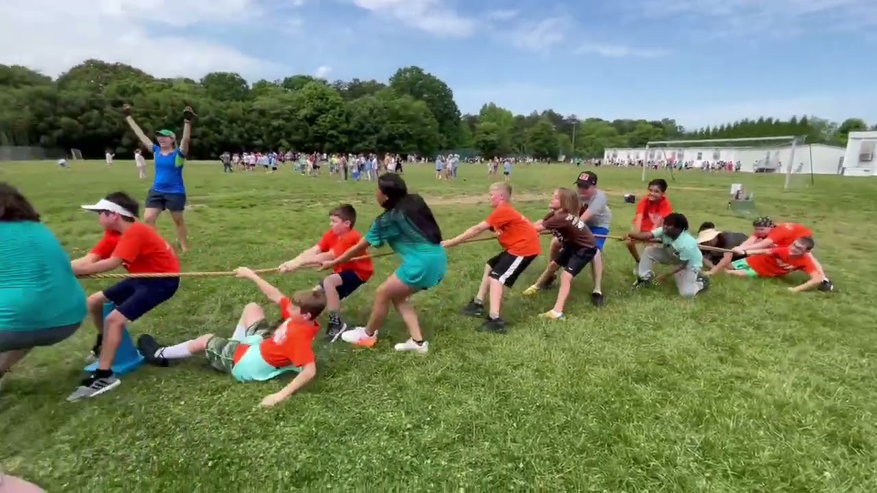 Tug of War Brett vs Charlie - May 3, 2024