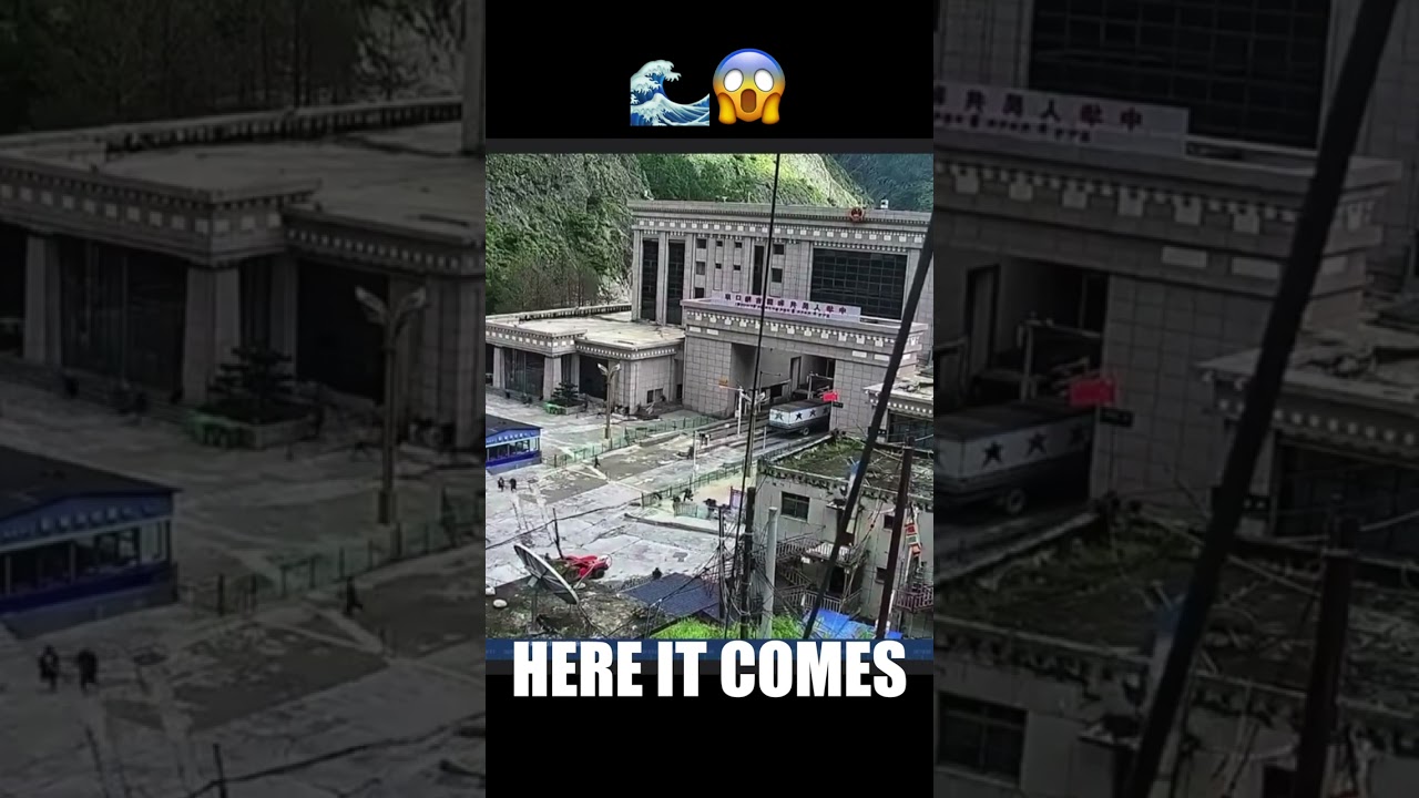 You Won&rsquo;t Believe the Power of a Flash Flood in Nepal! 🌊😱 #shorts #shortvideo #viral #nepal
