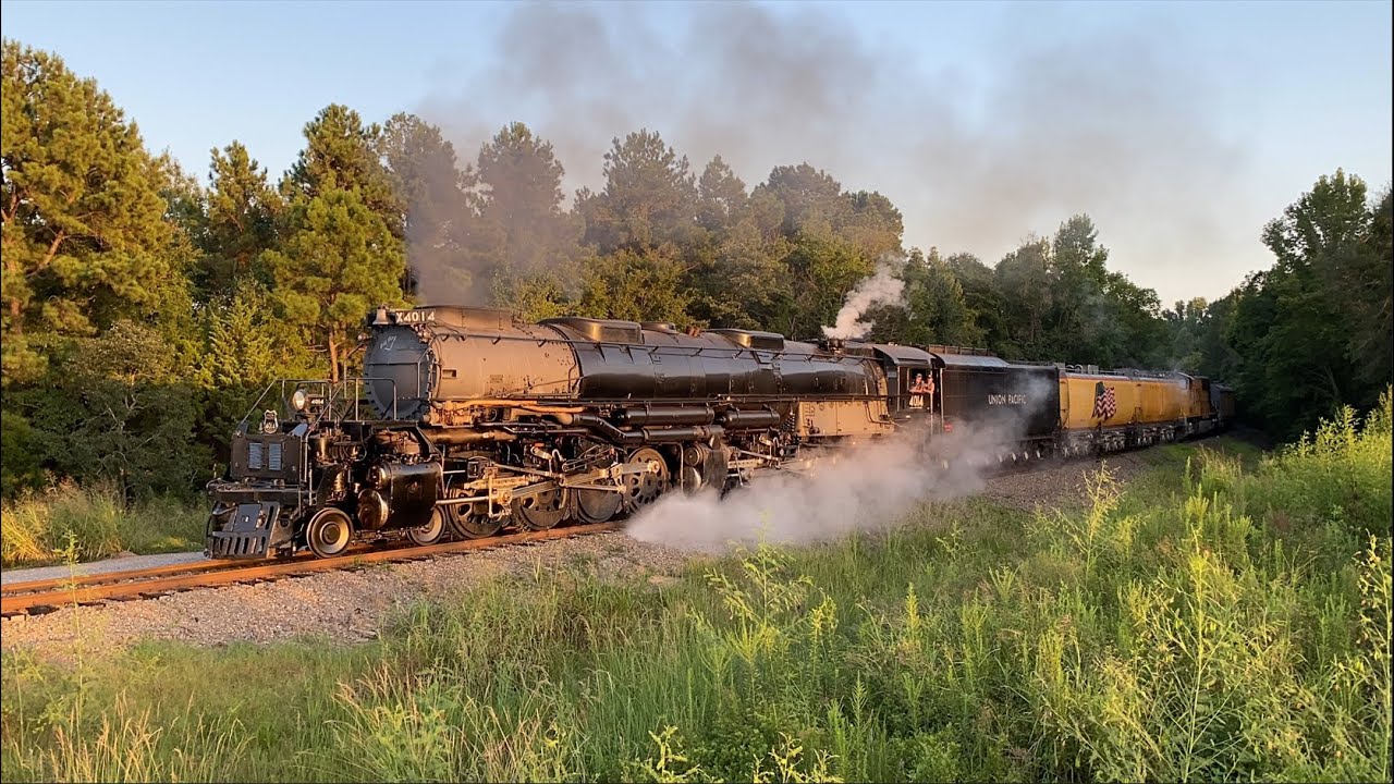 Union Pacific Big Boy #4014 Steam Train Almost Runs Out Of Water In Louisiana! (8/23/21)