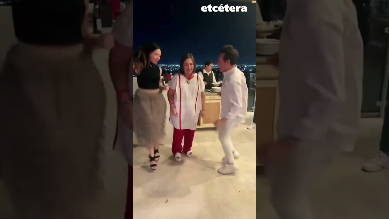 X&oacute;chitl baila el huitlacoche