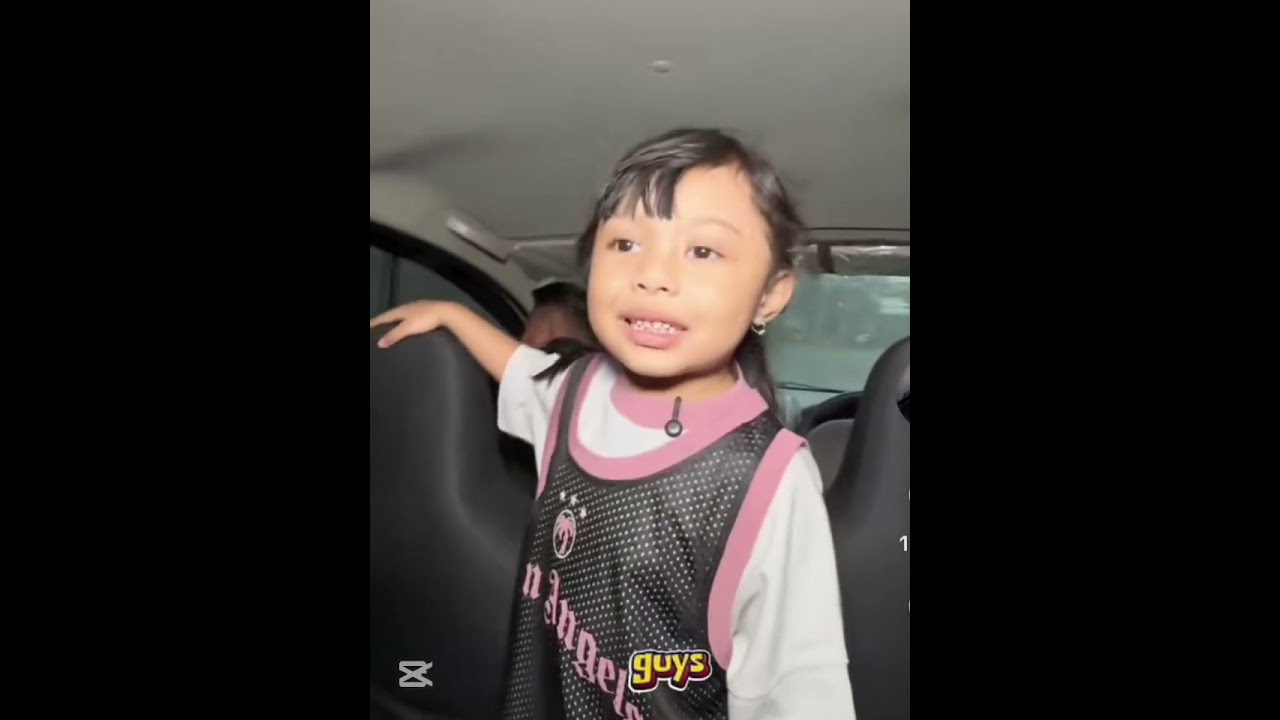 VLOG AMEENA‼️EDISI JUMAT BERKAH BAGI BAGI MAKANAN KE MBAK DAN SOPIR DIRUMAH‼️
