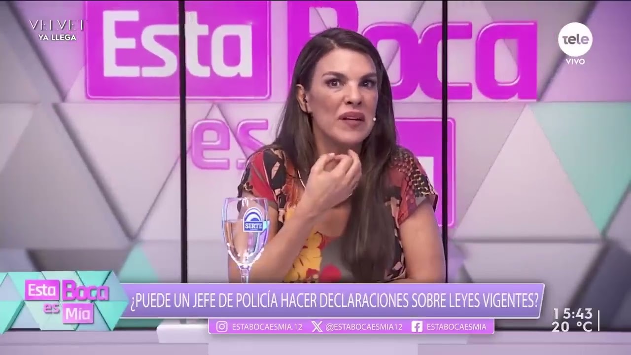 Un tiranosaurio se come a panelista en Esta boca es mía