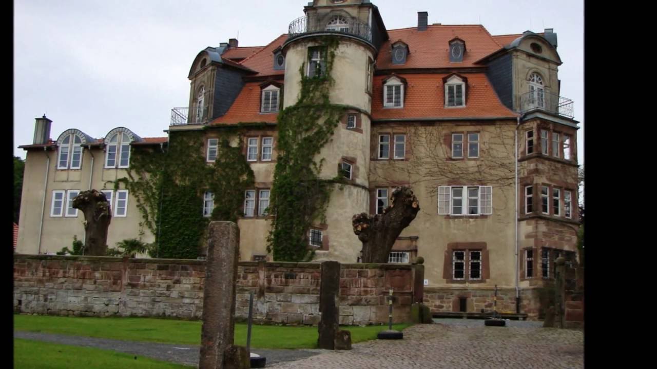 Schloss Riede. Liebesnest. Standesamt und Park.
