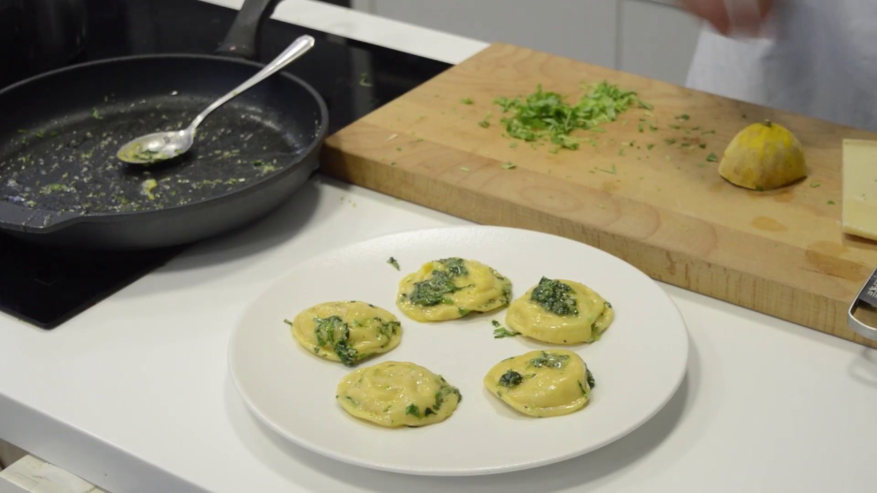 Kurpitsatäytteiset raviolit