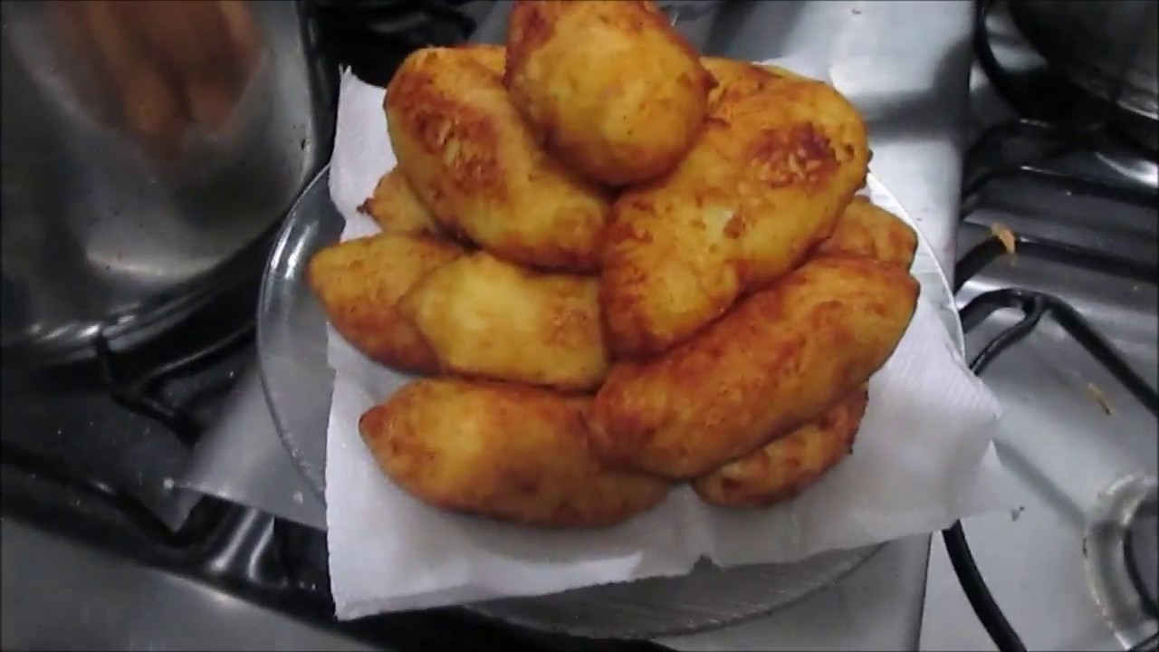 BOLINHO DE BATATA RECHEADO