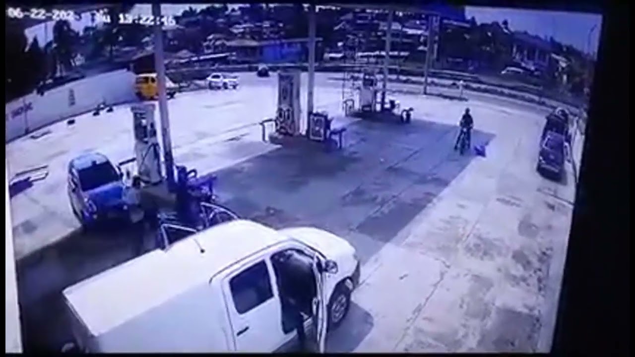 CCTV footage - Bullion Van Robbery at Ablekuma Fanmilk Star Oil Fuel Station.R.I.P Police officer.
