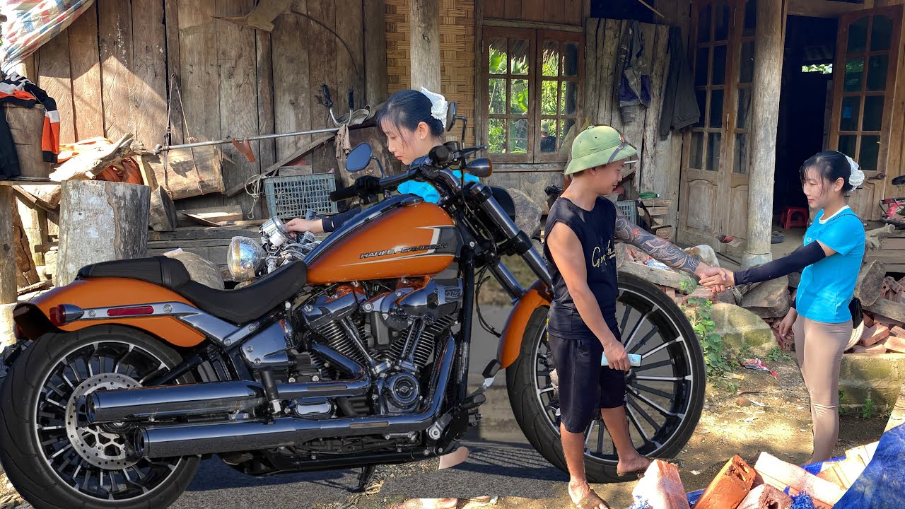 Girl restores classic 160cc Harley bought from farmer