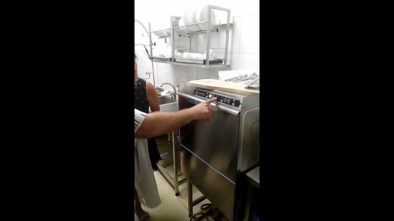 Работа на посудомоечной машине Krups 537 DB