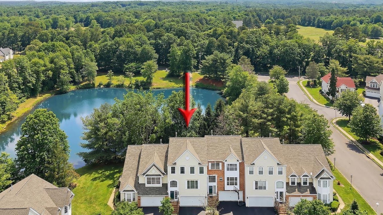 206 Hidden Lake Dr, Morganville, NJ