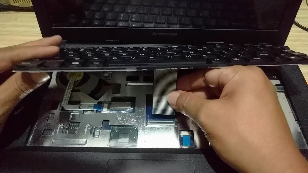 Lenovo G400 Laptop keyboard remove and replace [DIY]