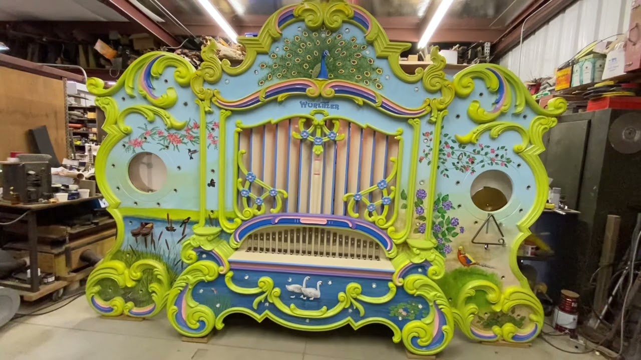 Heigh Ho - from Snow White played on a new Wurlitzer 165 Band Organ