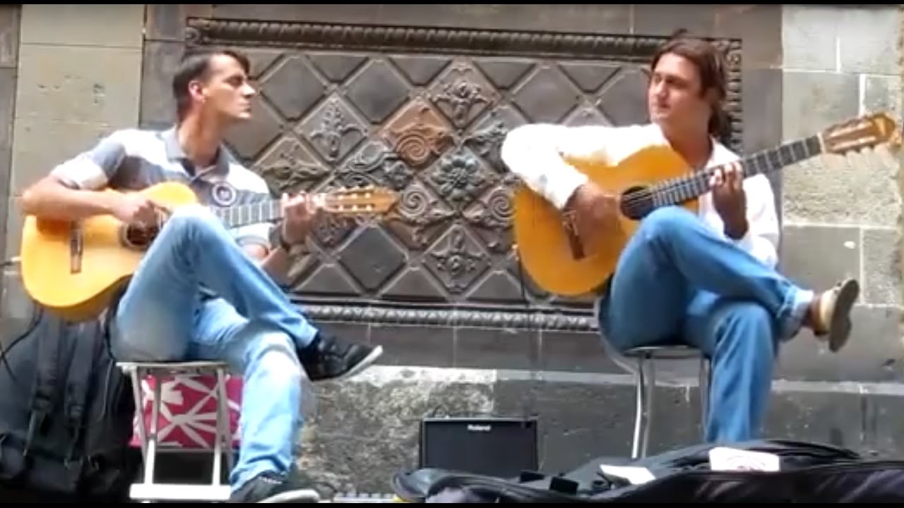 Street Flamenco Guitar Duet Performance by Adrian Roman and Tiberiu Eduard Gogoanta @ Gothic Quarter