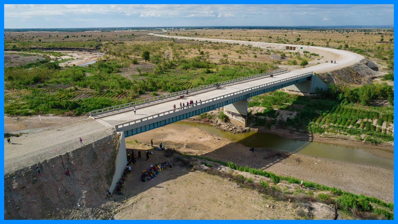 UJENZI WA BARABARA ZA MAINGILIO (KM.25) DARAJA LA SIBITI KWA KIWANGO CHA LAMI MBIONI KUANZA