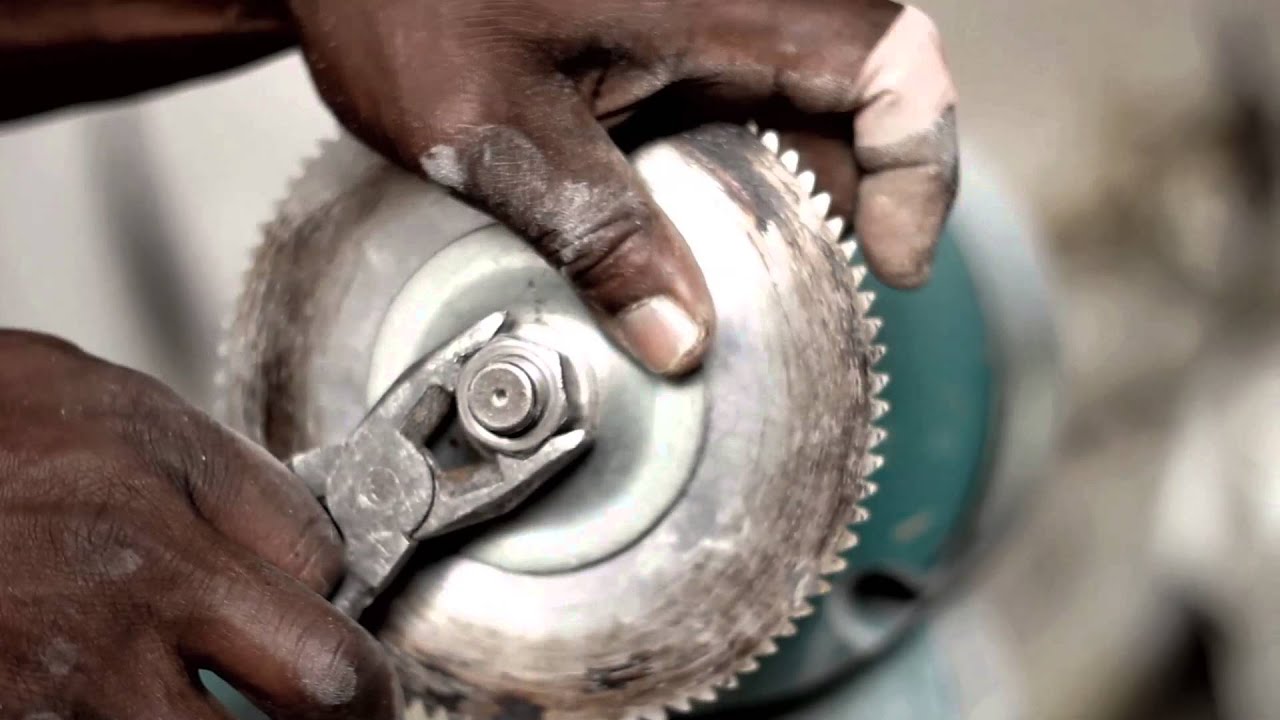 Soko | Artisan Horn Carving in Nairobi, Kenya