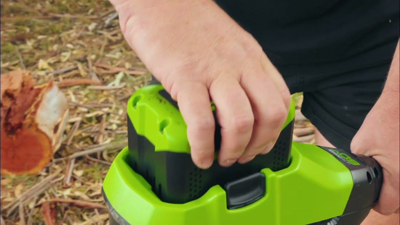 Greenworks 10″ Brushless Pole Saw