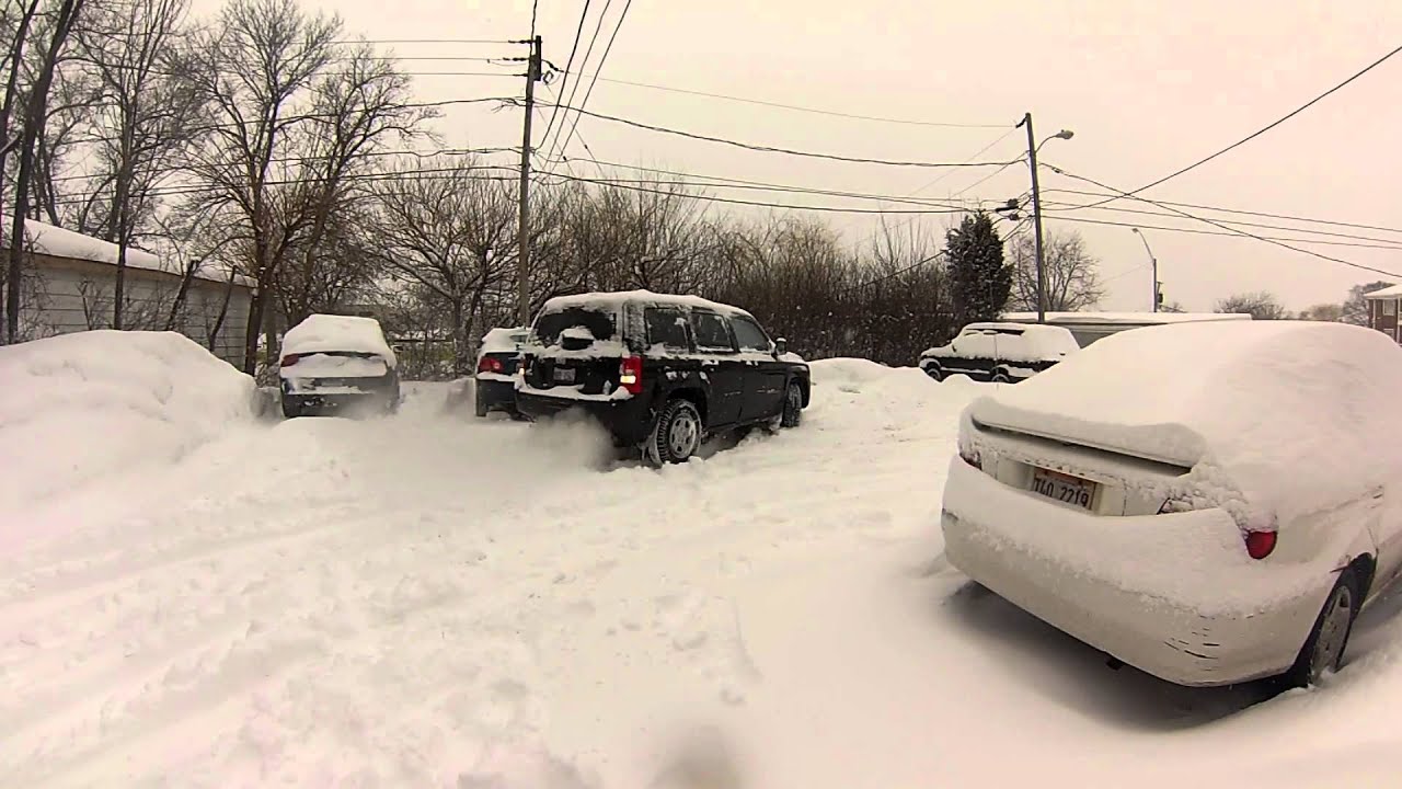 Jeep Patriot vs. Snow