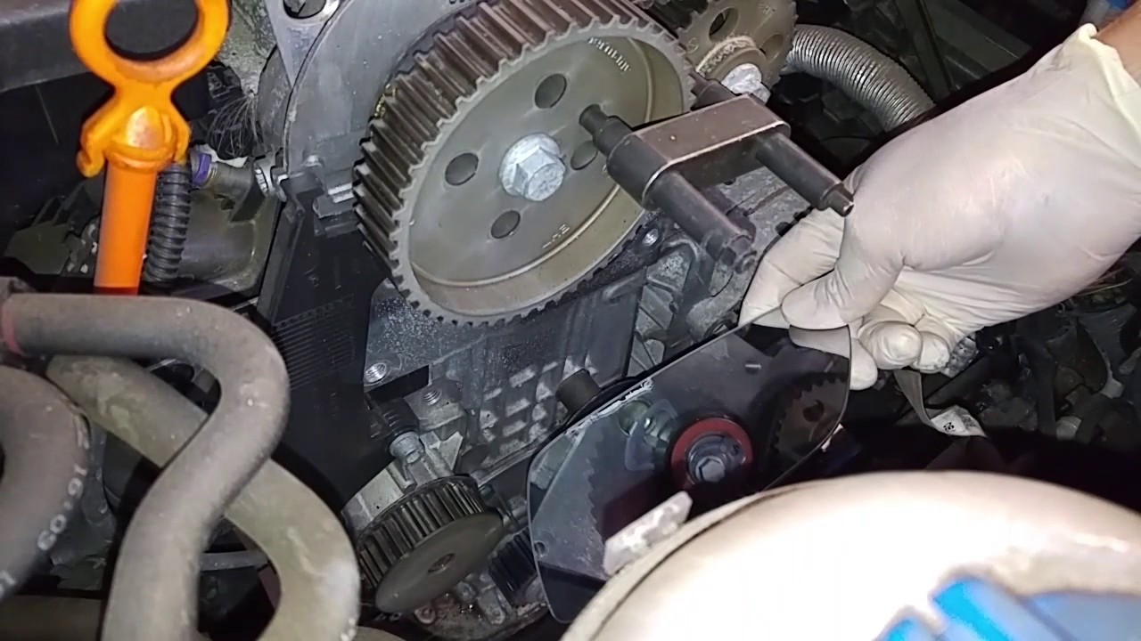 VW 1.4 WYMIANA   ROZRZĄDU i pompy Volkswagen 1.4 TIMING BELT REPLACEMENT
