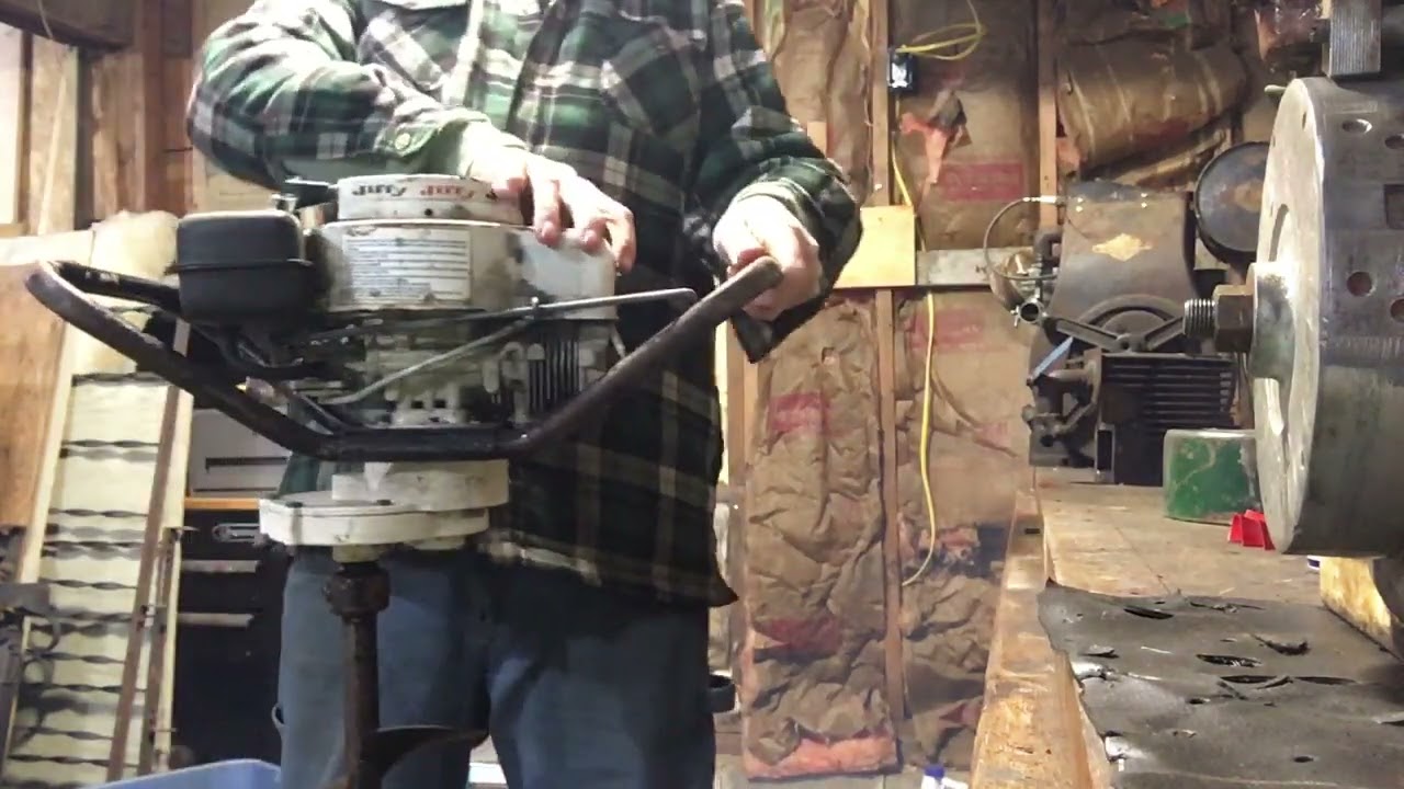 Jiffy ice auger saved from the trash bin !