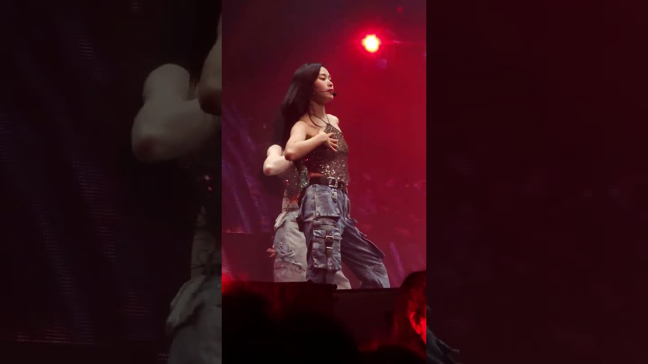 Untouchable - ITZY - Born To Be Seoul concert fancam - 02252024