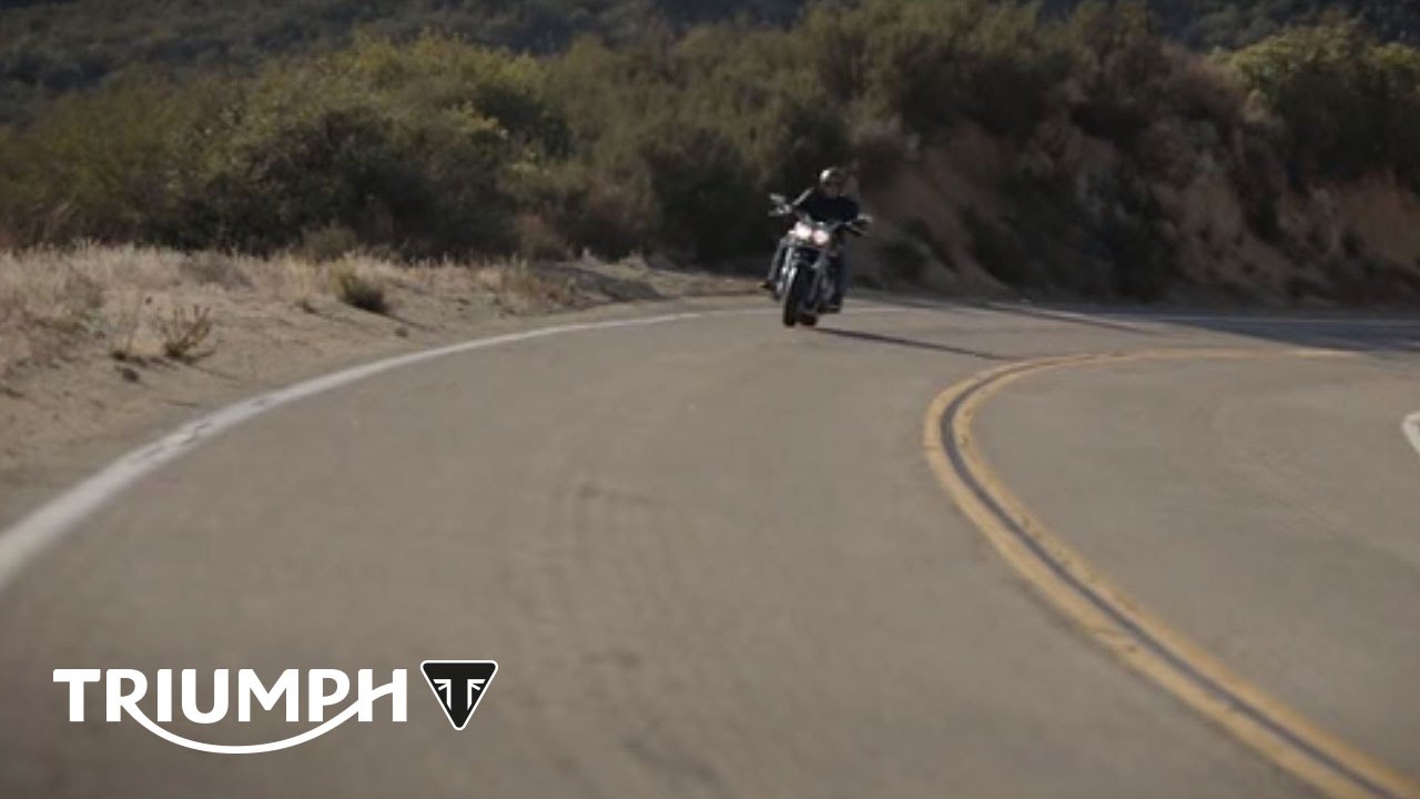 Triumph Thunderbird LT and Thunderbird Commander overview
